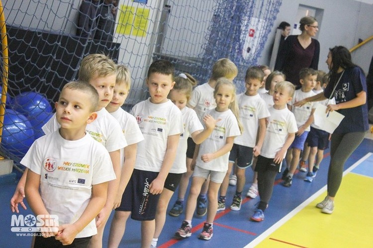 Żory: blisko 200 przedszkolaków wzięło udział w mikołajkowym turnieju sportowym, Mateusz Malaca